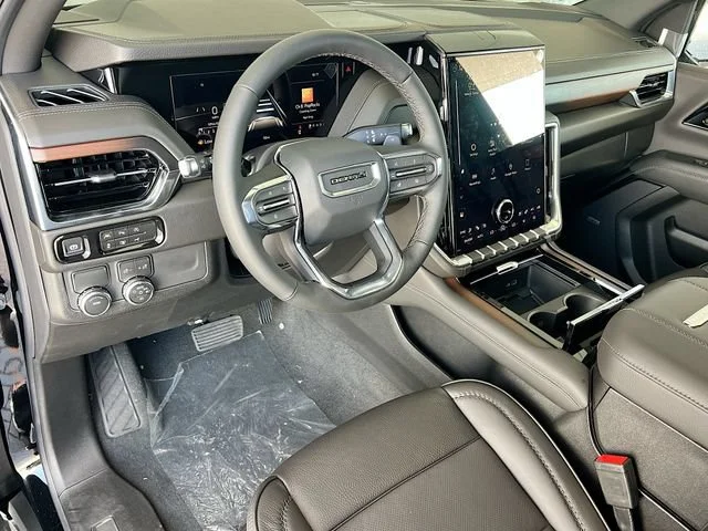 2026 GMC Yukon Denali - Photo 6