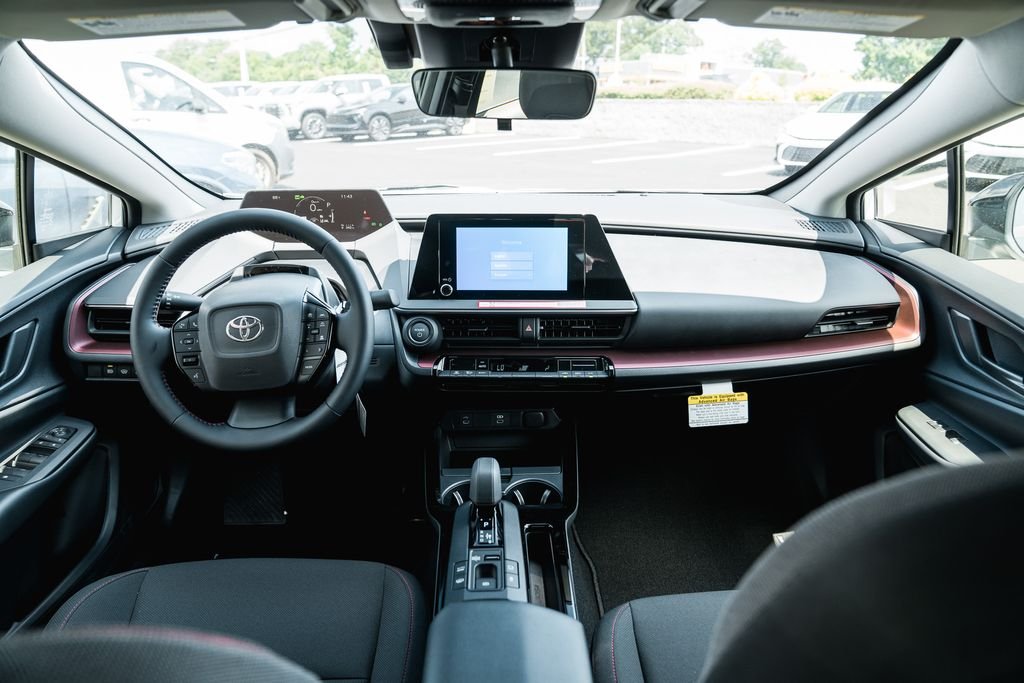 New 2026 Wind Chill Pearl Toyota SE image 11