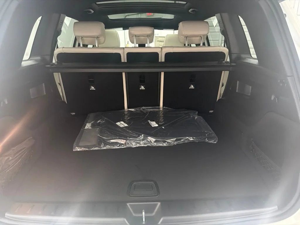 New 2026 White Mercedes-Benz GLB 250 image 23
