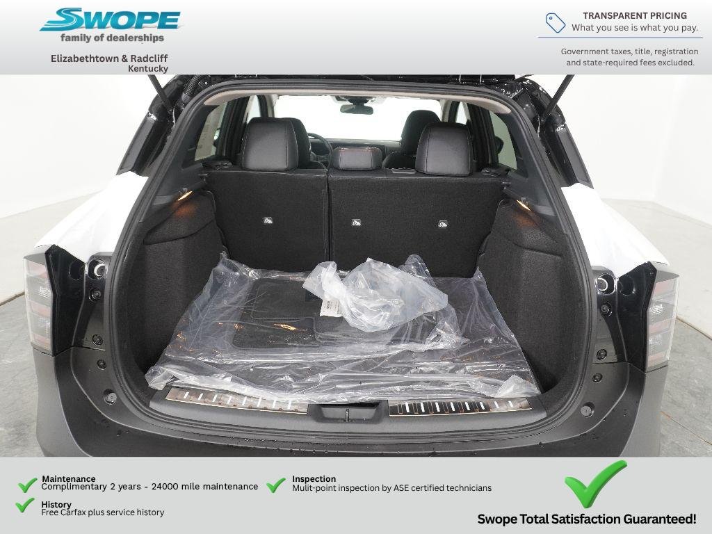 New 2026 Aspen White TriCoat / Super Black Two-tone Nissan SR image 26