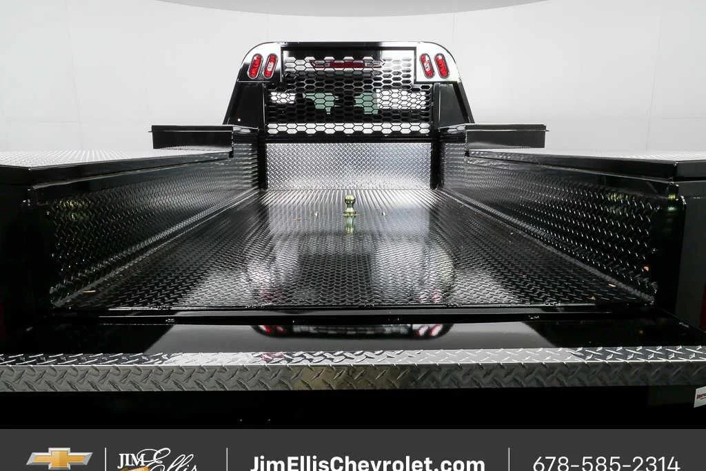 New 2026 Summit White Chevrolet Work Truck image 29