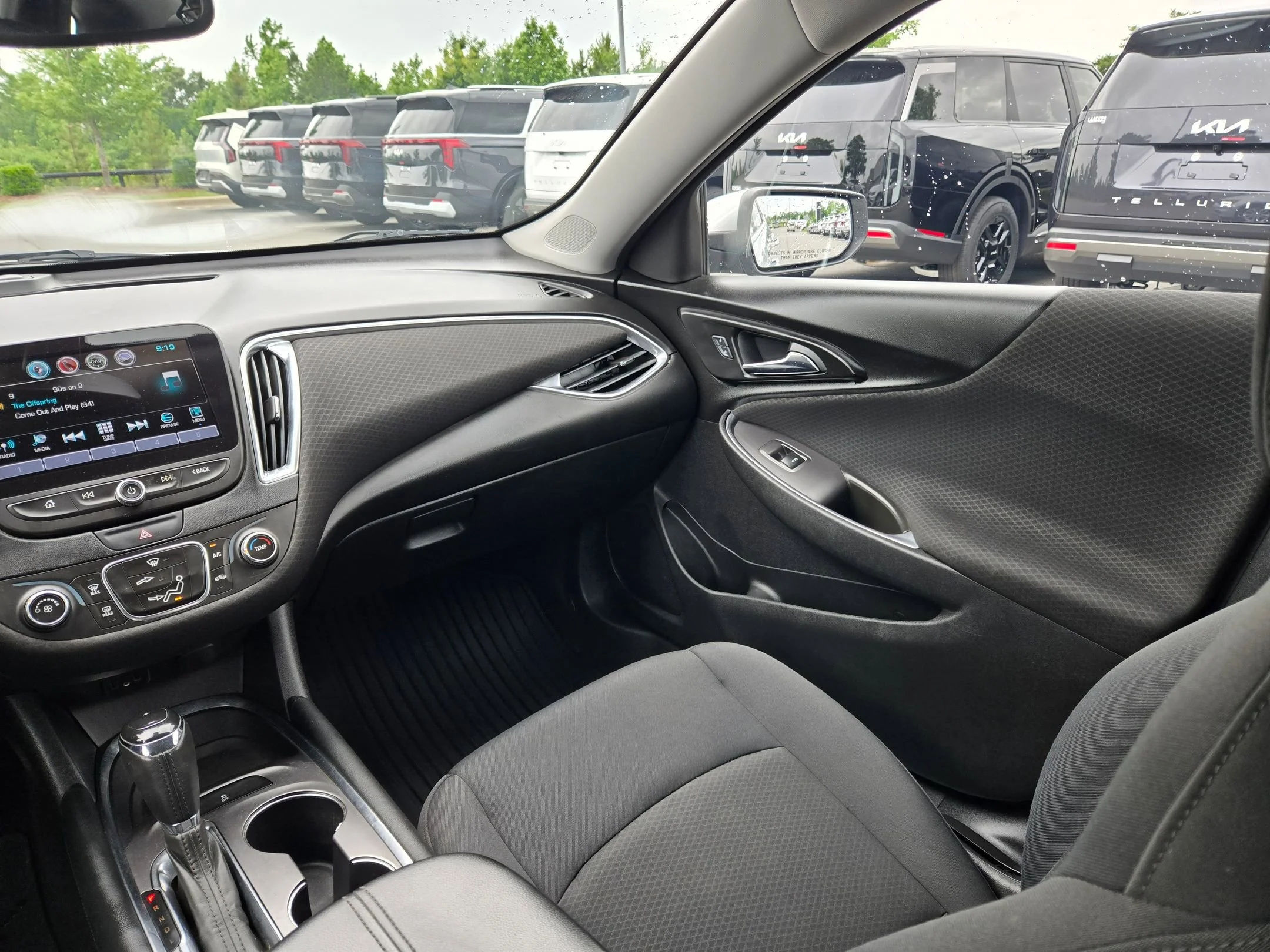 Used 2016 Silver Ice Metallic Chevrolet LT image 11