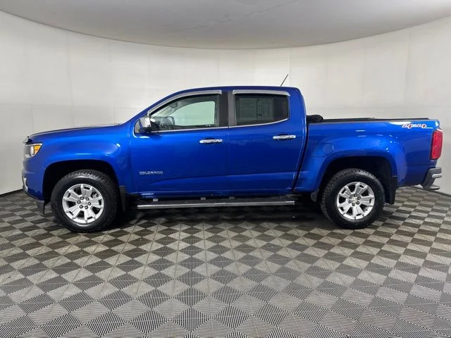 Used 2019 Blue Chevrolet LT image 7