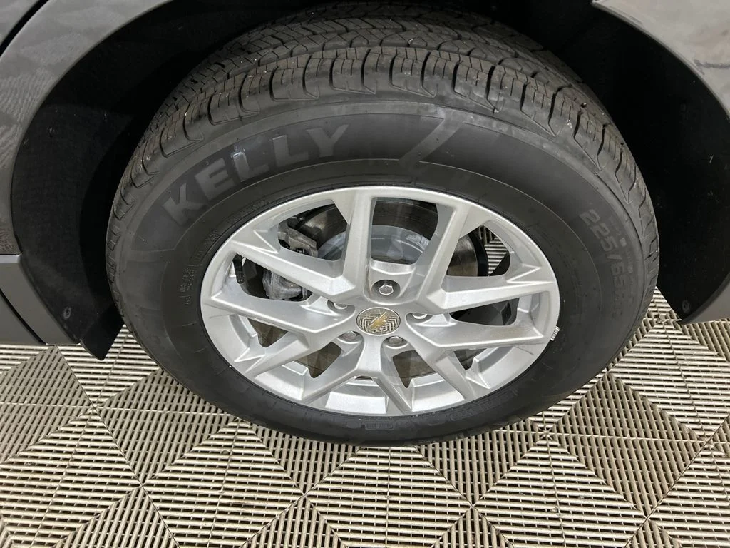 Used 2023 Gray Chevrolet LT image 10