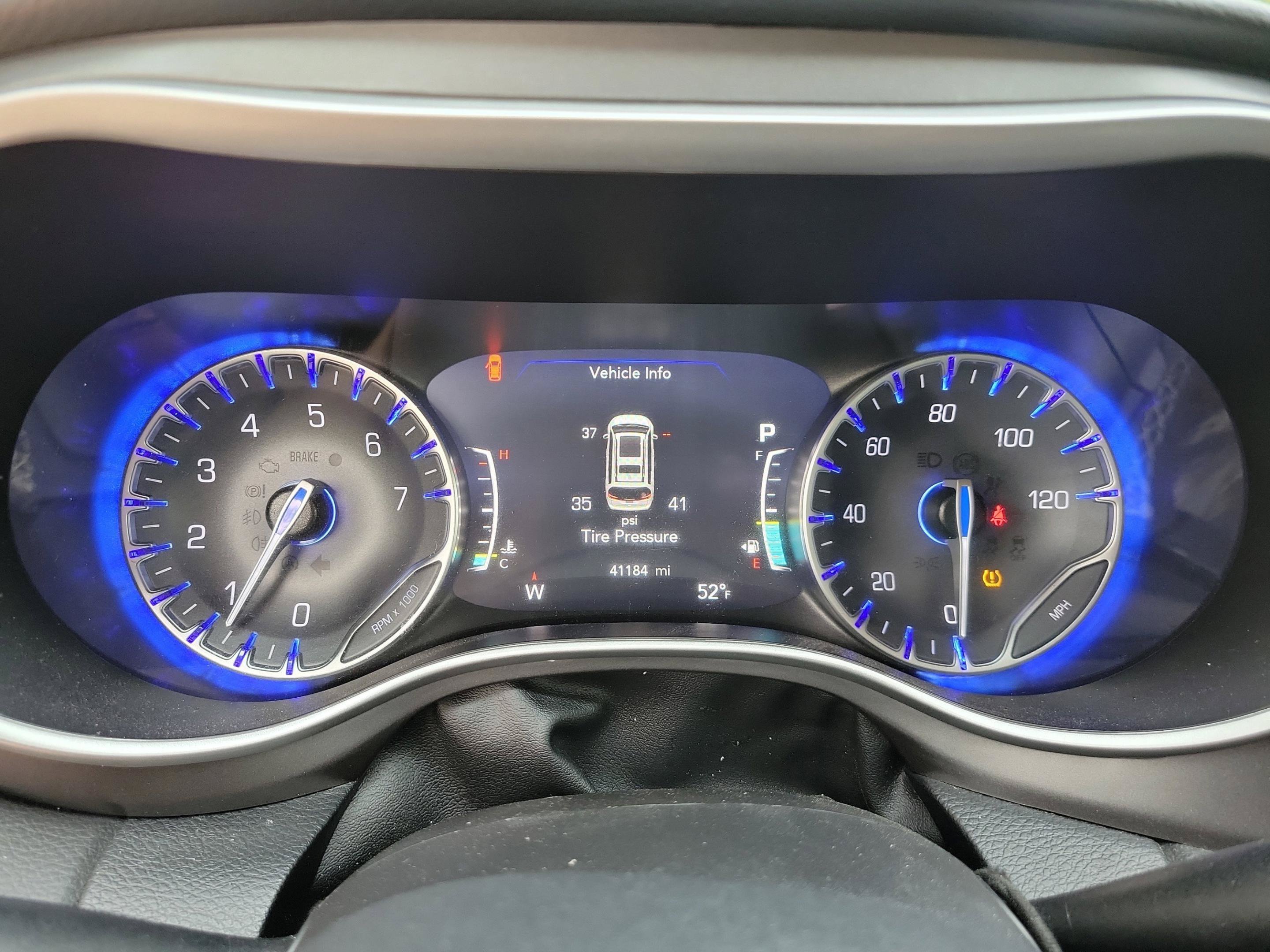 2024 Chrysler Pacifica Touring L - Photo 28