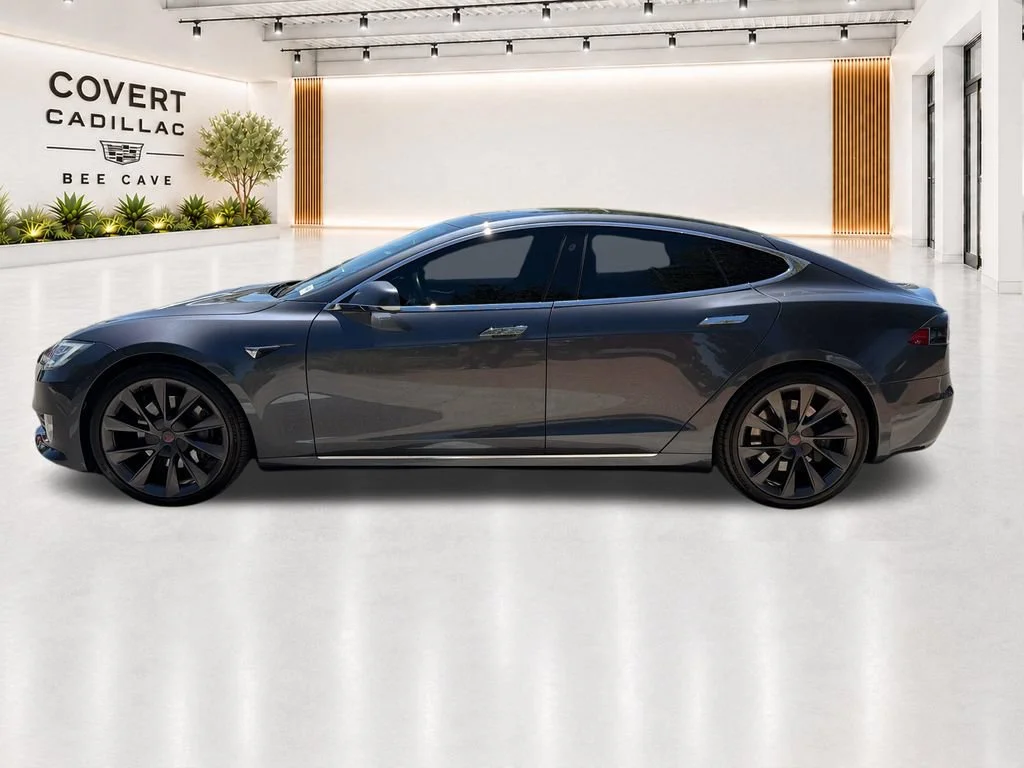 Used 2018  Tesla 75D image 8