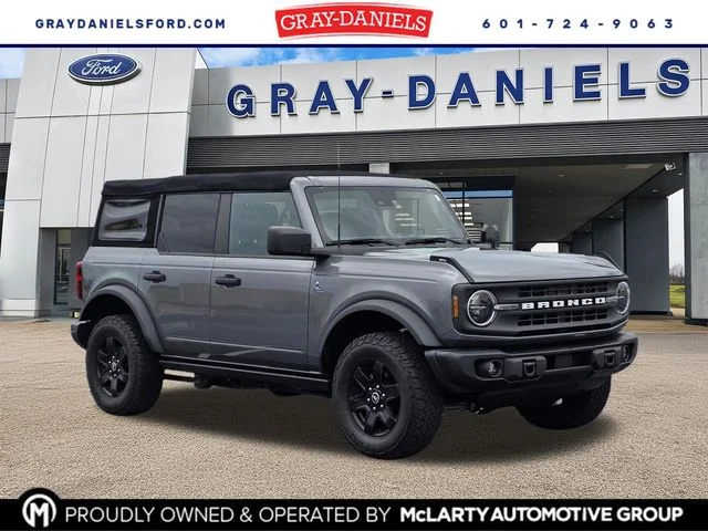 2022 Ford Bronco Black Diamond 4x4's photo