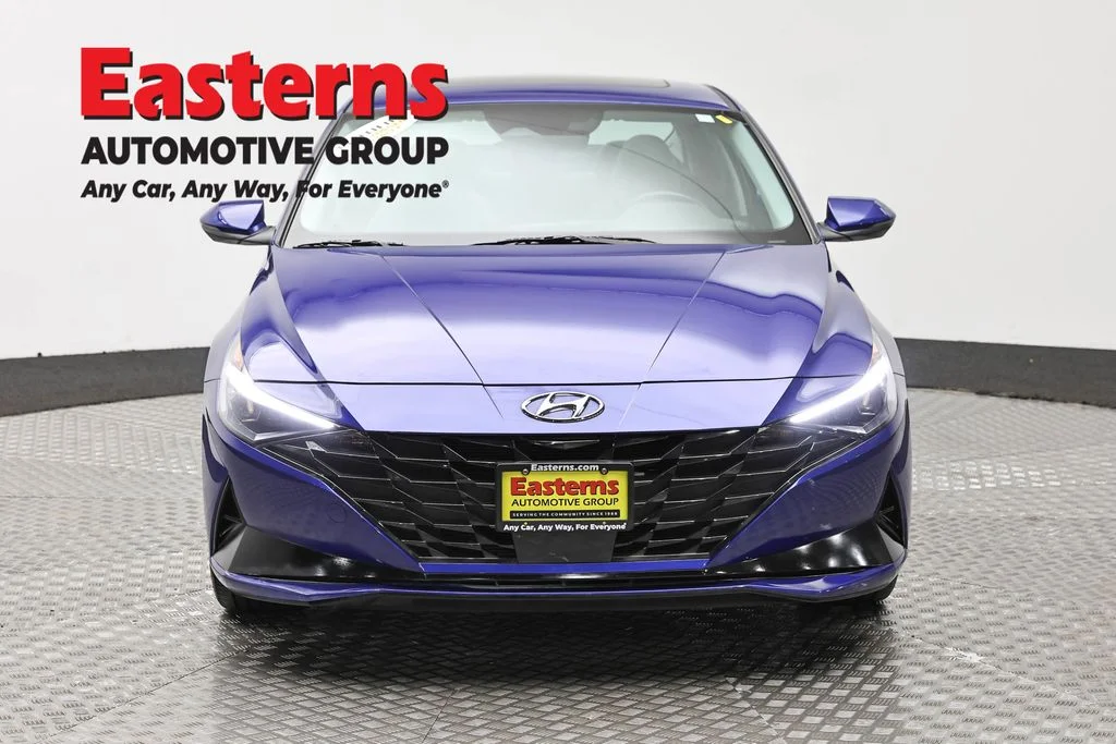 Used 2023 Blue Hyundai Limited image 2
