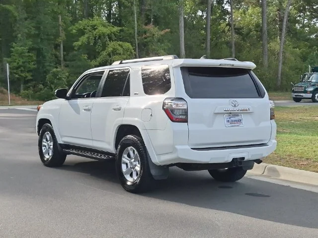 Used 2022 White Toyota SR5 Premium image 11