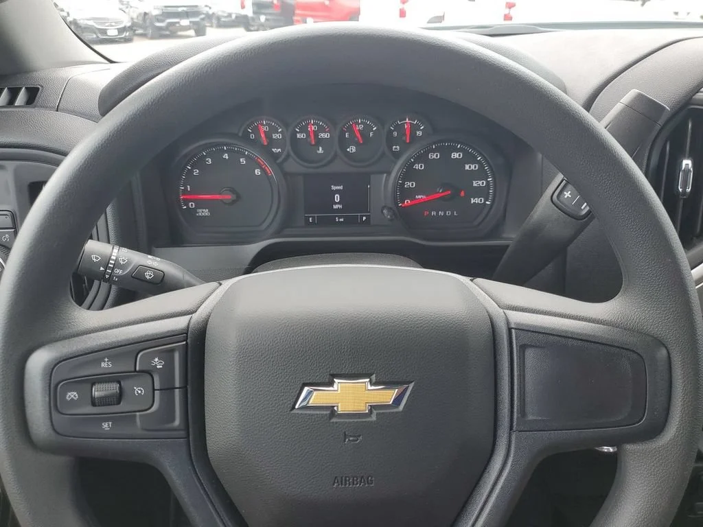 New 2026 Summit White Chevrolet WT image 17