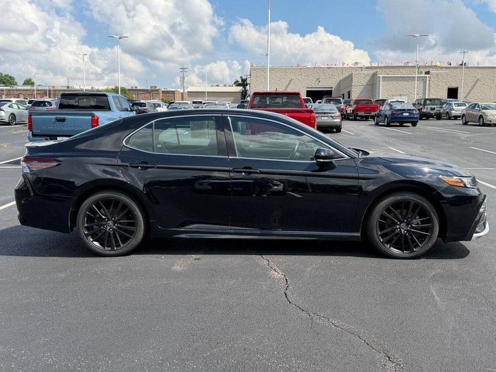 2023 Toyota Camry XSE - Photo 2