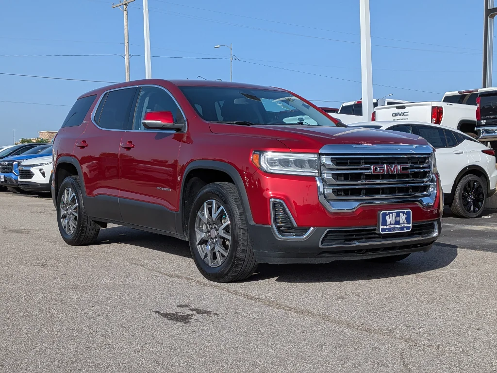 Used 2021 Cayenne Red Tintcoat GMC SLE image 1