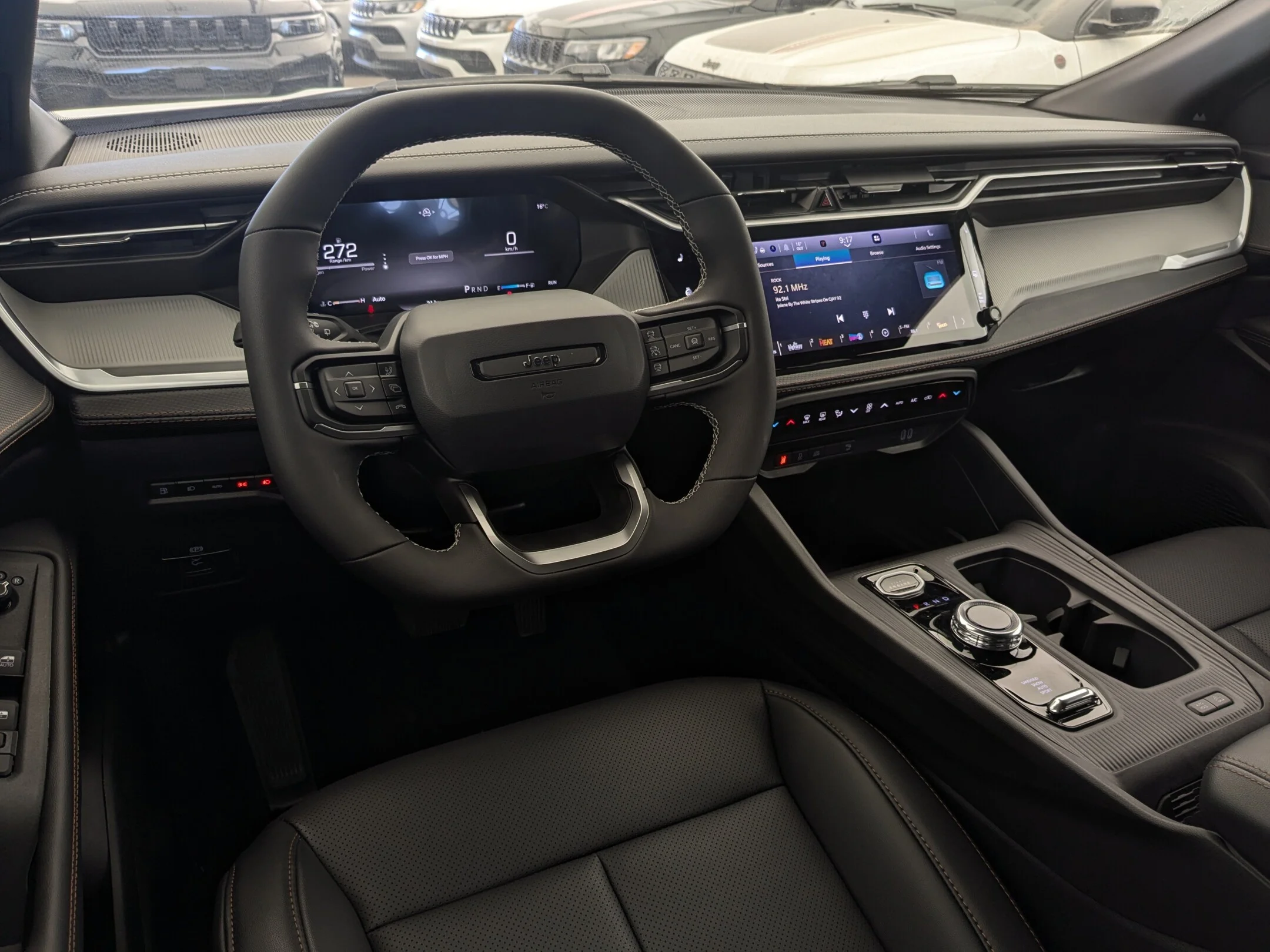 New 2026 White Jeep Limited - - Hybrid - Dual-Pane Pano Sunroof - Capri Leatherette - Power Liftgate & More! image 24