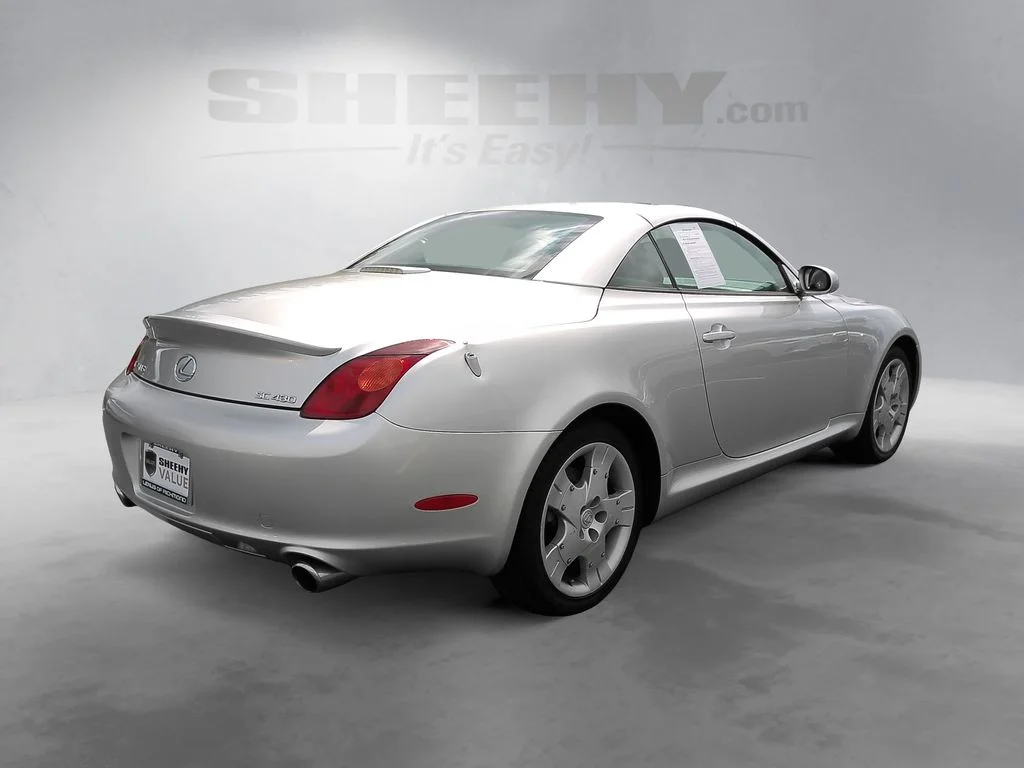 Used 2005 Silver Lexus 430 image 13