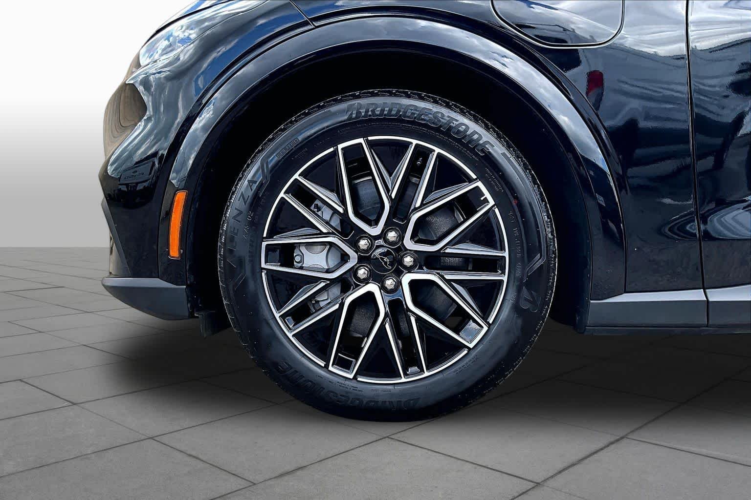 Used 2025 Shadow Black Ford Premium image 15