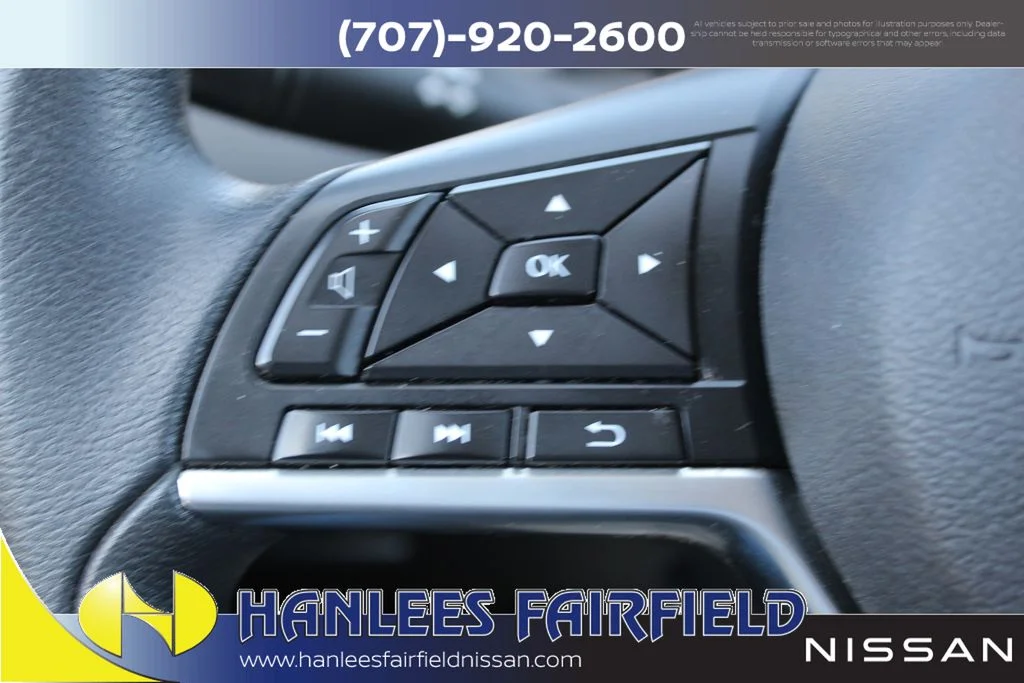 Used 2020 Silver Nissan S image 24