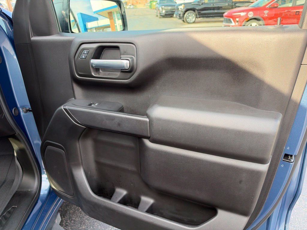 Used 2024 Blue Chevrolet Custom image 10