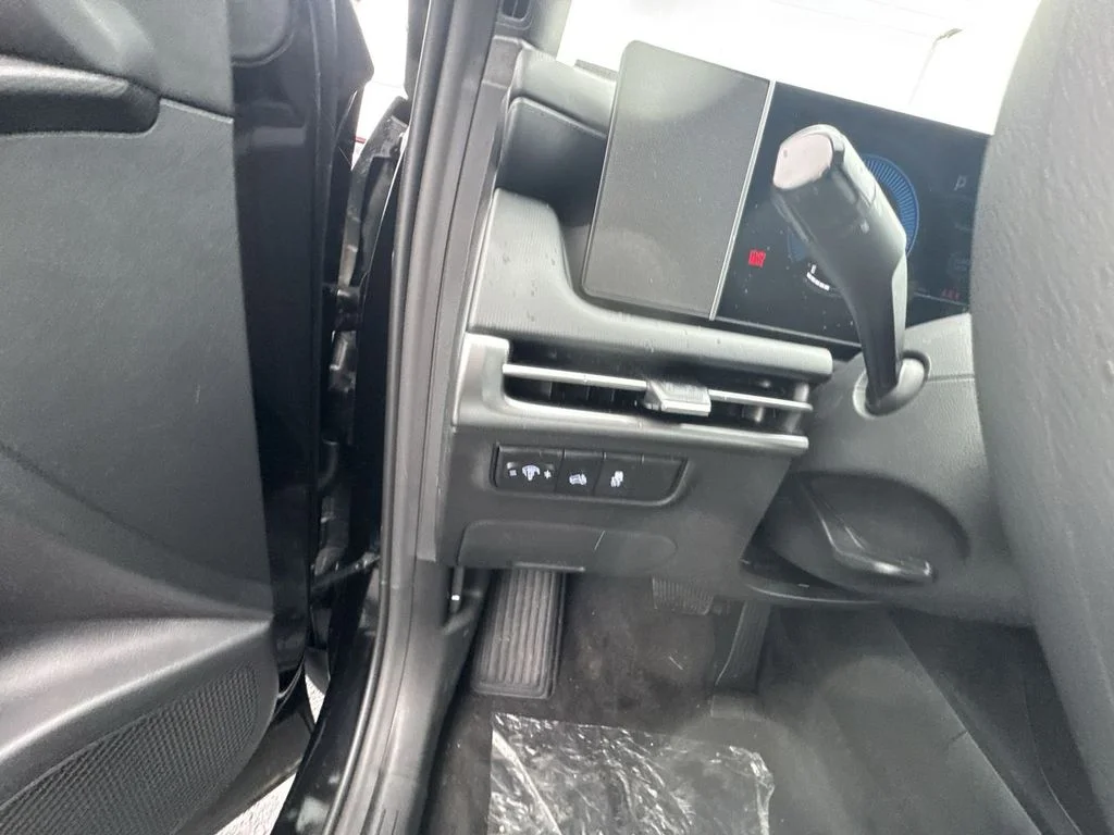 New 2026 Black Hyundai SEL image 20