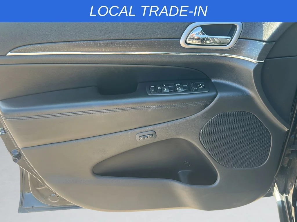 Used 2018 Black Jeep Limited image 9