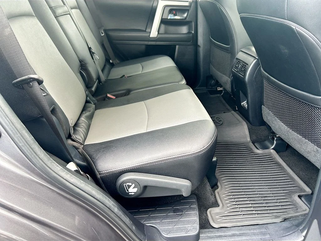 Used 2021 Magnetic Gray Metallic Toyota SR5 Premium image 28