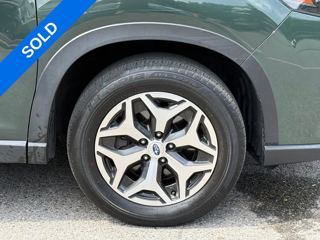 Used 2023 Green Subaru Premium image 12