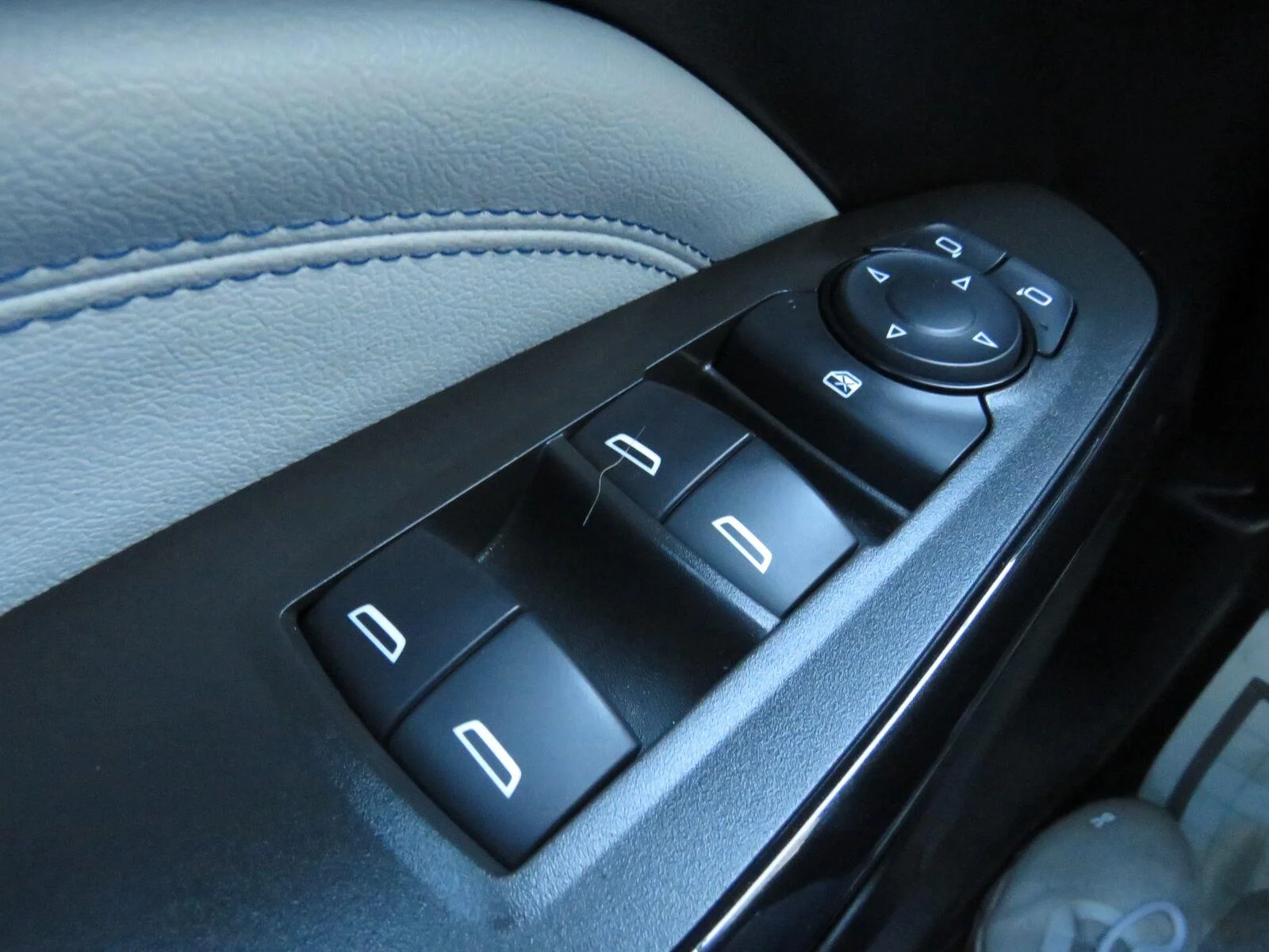 Used 2024 Mosaic Black Metallic Chevrolet LT image 32