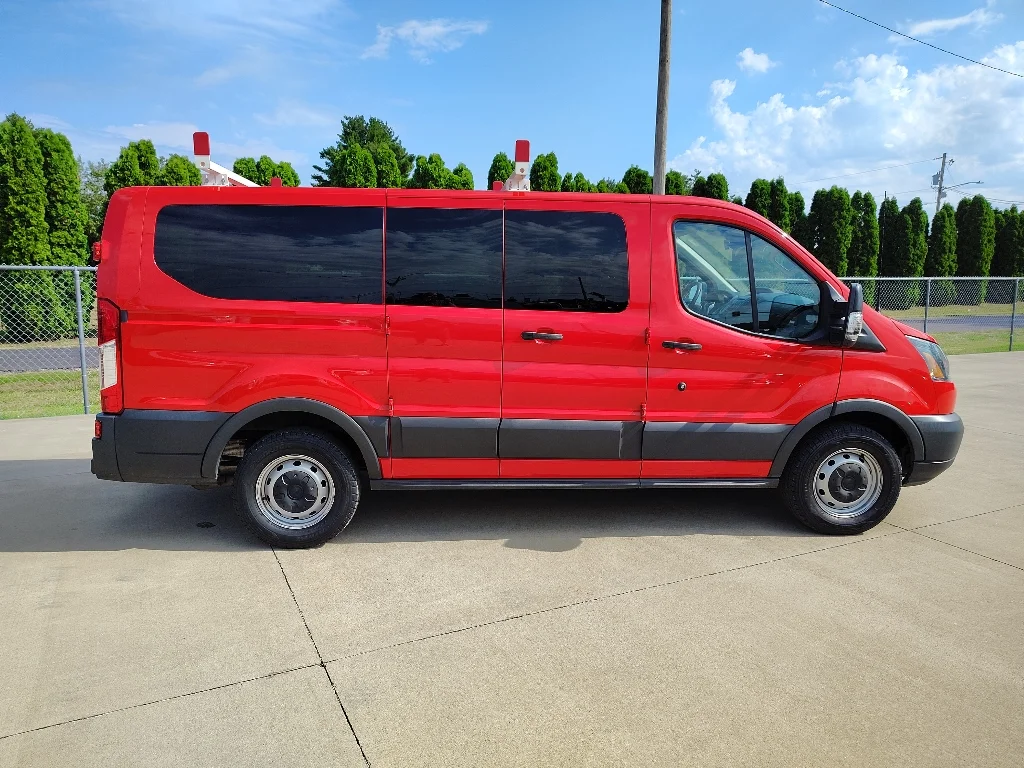 Used 2016 Race Red Ford Base image 2