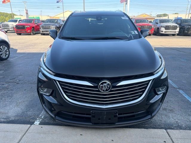 Used 2023 Black Buick Essence image 9