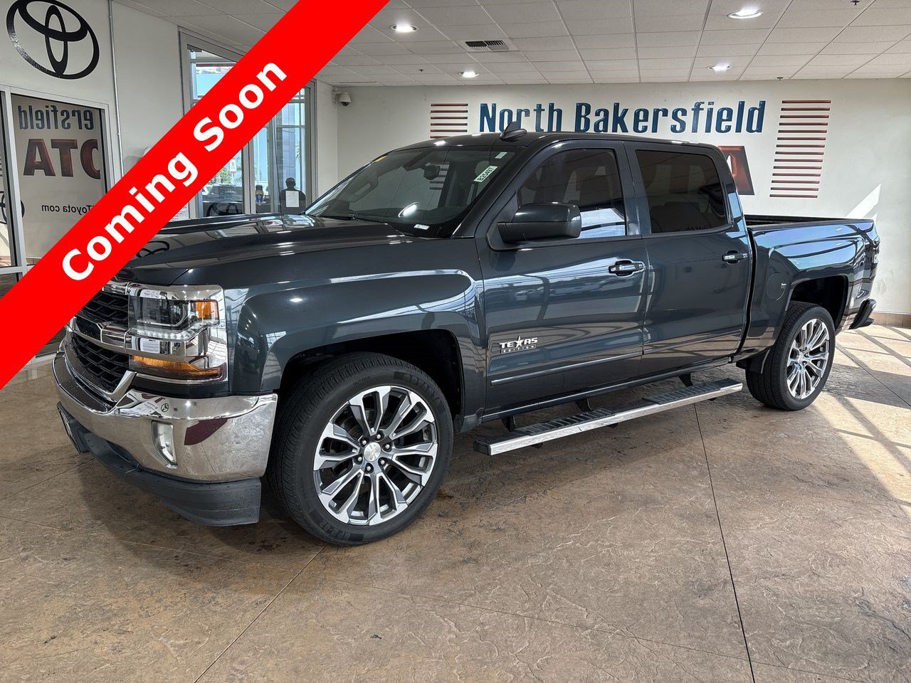Used 2018 Graphite Metallic Chevrolet LT image 1