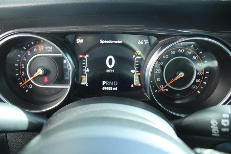 Used 2022 Granite Crystal Metallic Clearcoat Jeep Unlimited Sport Altitude 4x4 image 23