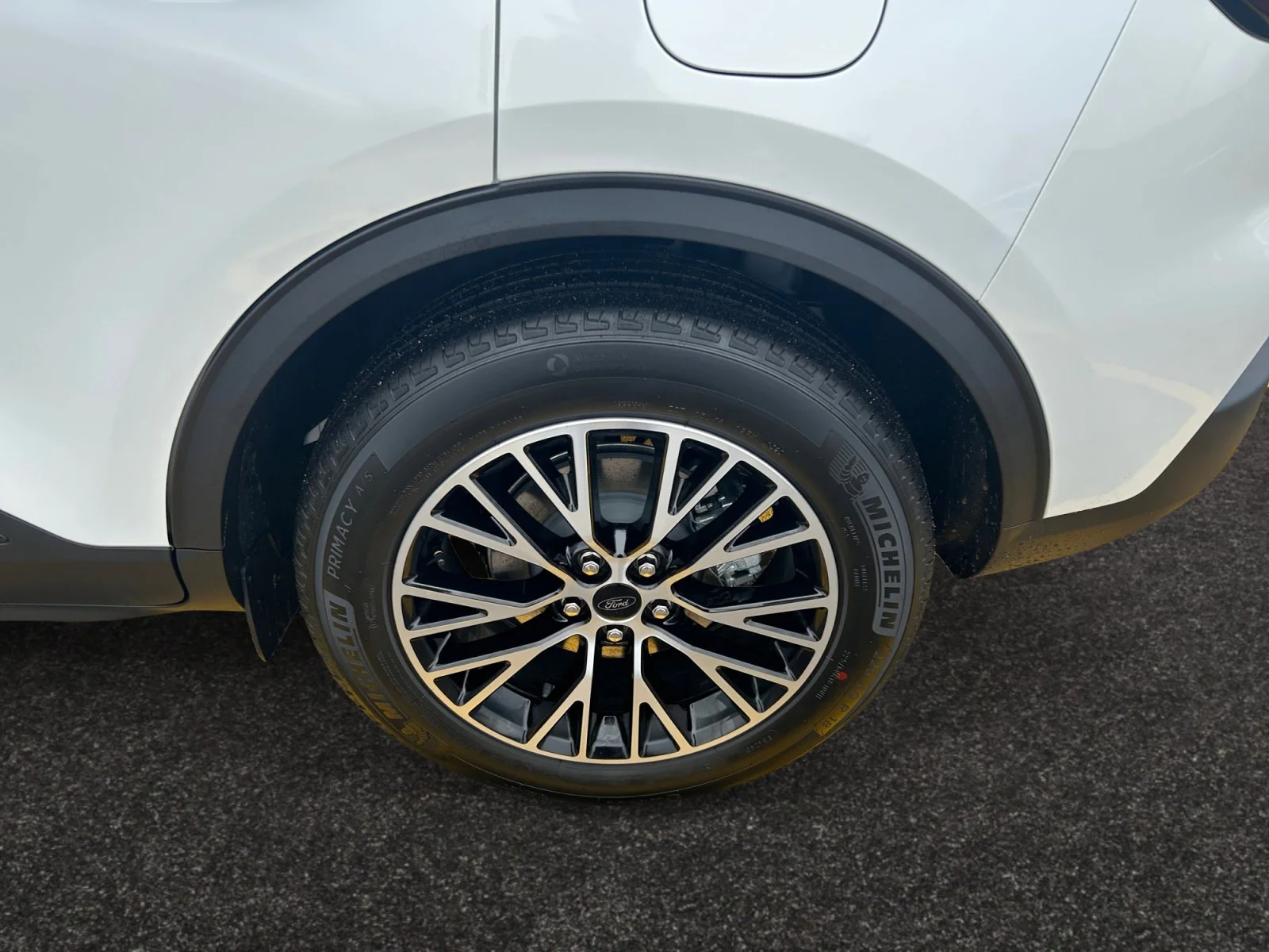 New 2026 Star White Metallic Tri-Coat Ford PHEV image 9