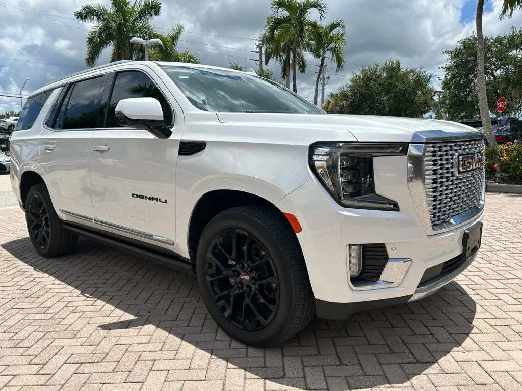 Used 2023 White GMC Denali image 1