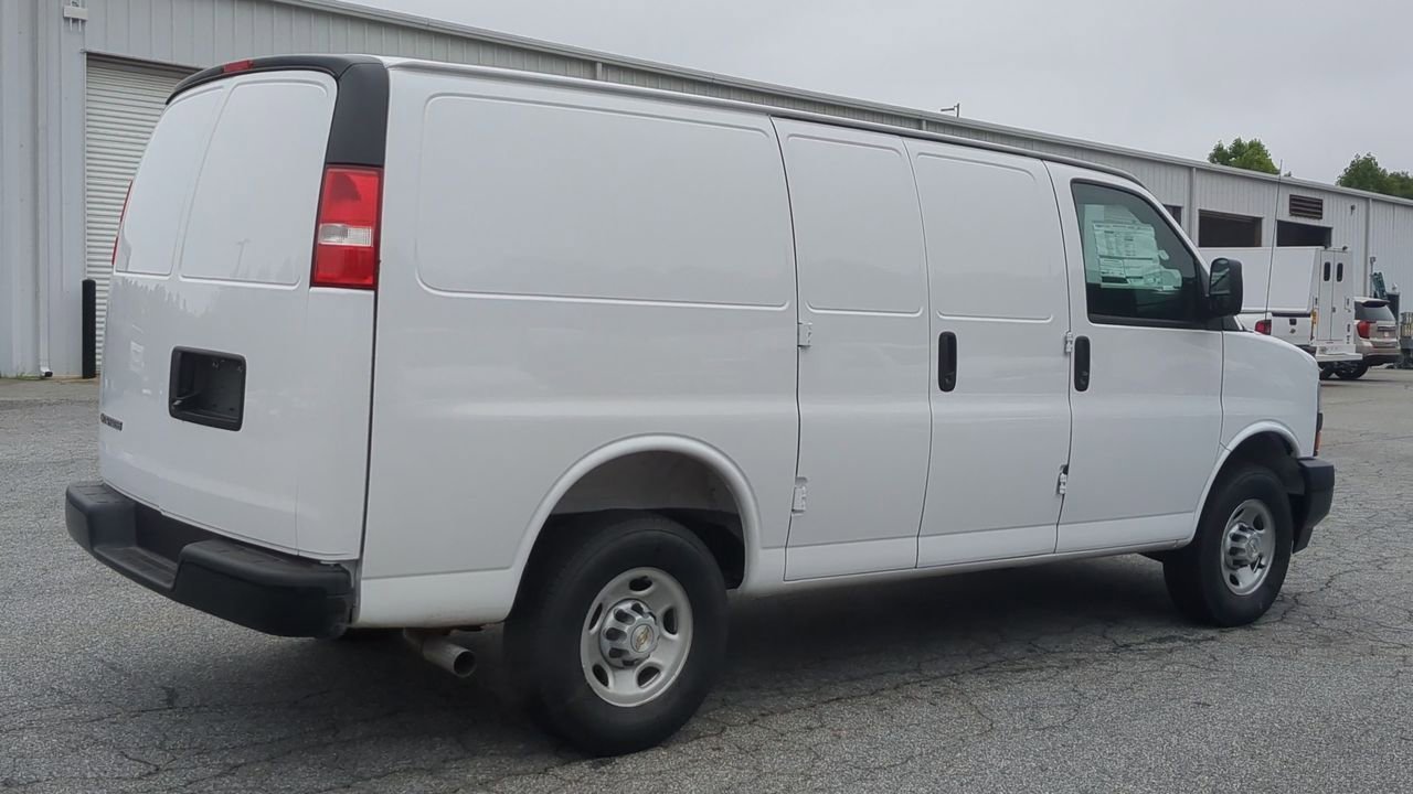 2025 Chevrolet Express Cargo Work Van - Photo 8