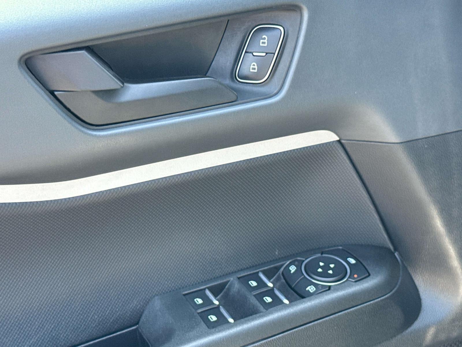 Used 2023  Ford Big Bend image 23