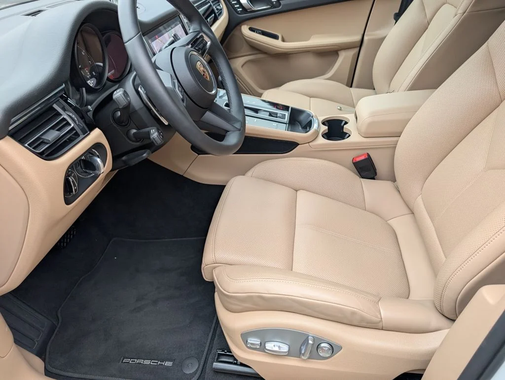 Used 2025 White Porsche  image 24