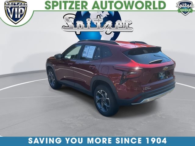 Used 2025 Red Chevrolet LT image 7