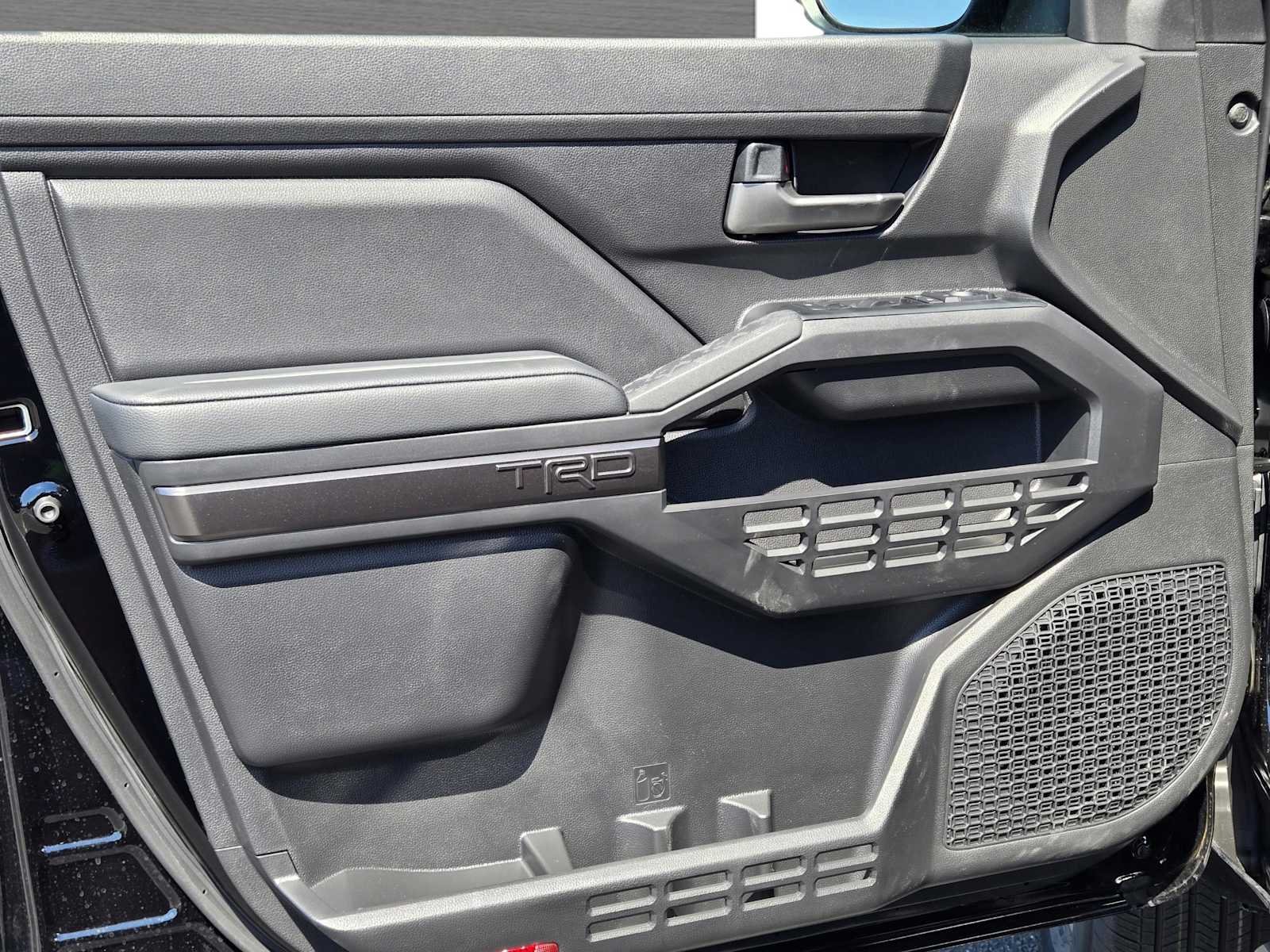 2025 Toyota Tacoma TRD Sport - Photo 19