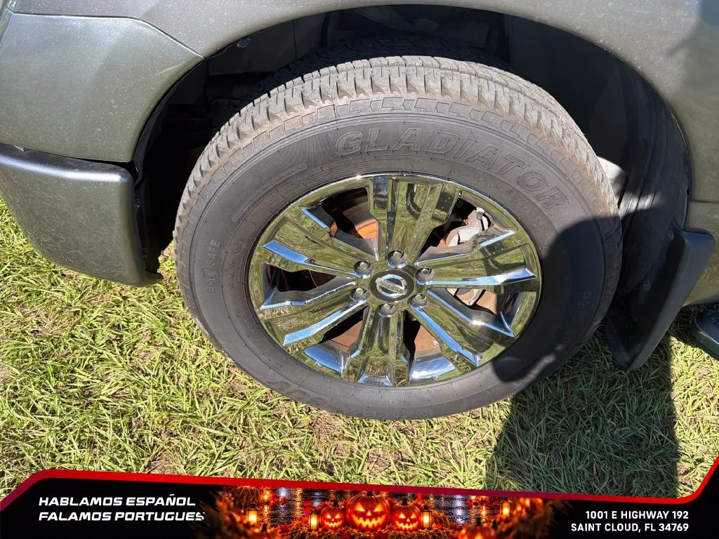 Used 2017  Nissan SV image 10