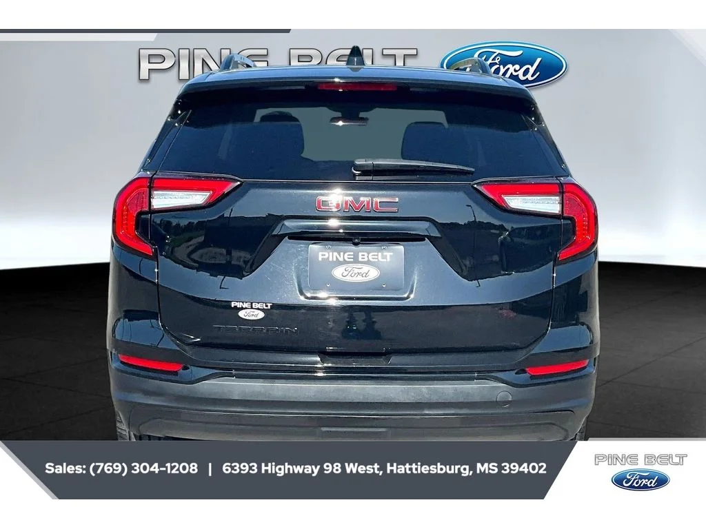 Used 2023 Ebony Twilight Metallic GMC SLE image 4