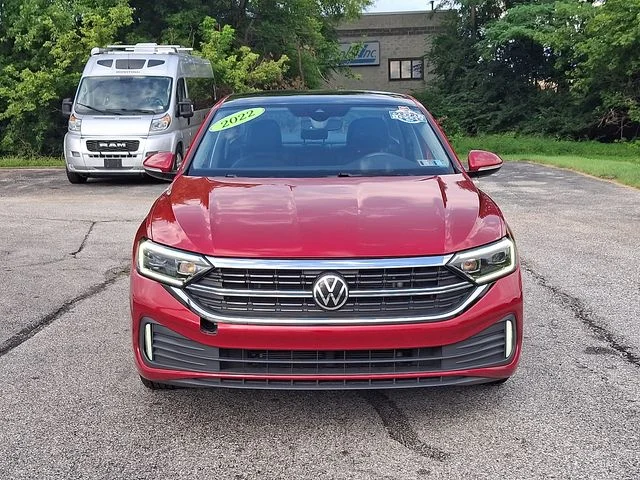 Used 2022 Red Volkswagen 1.5T SEL image 3