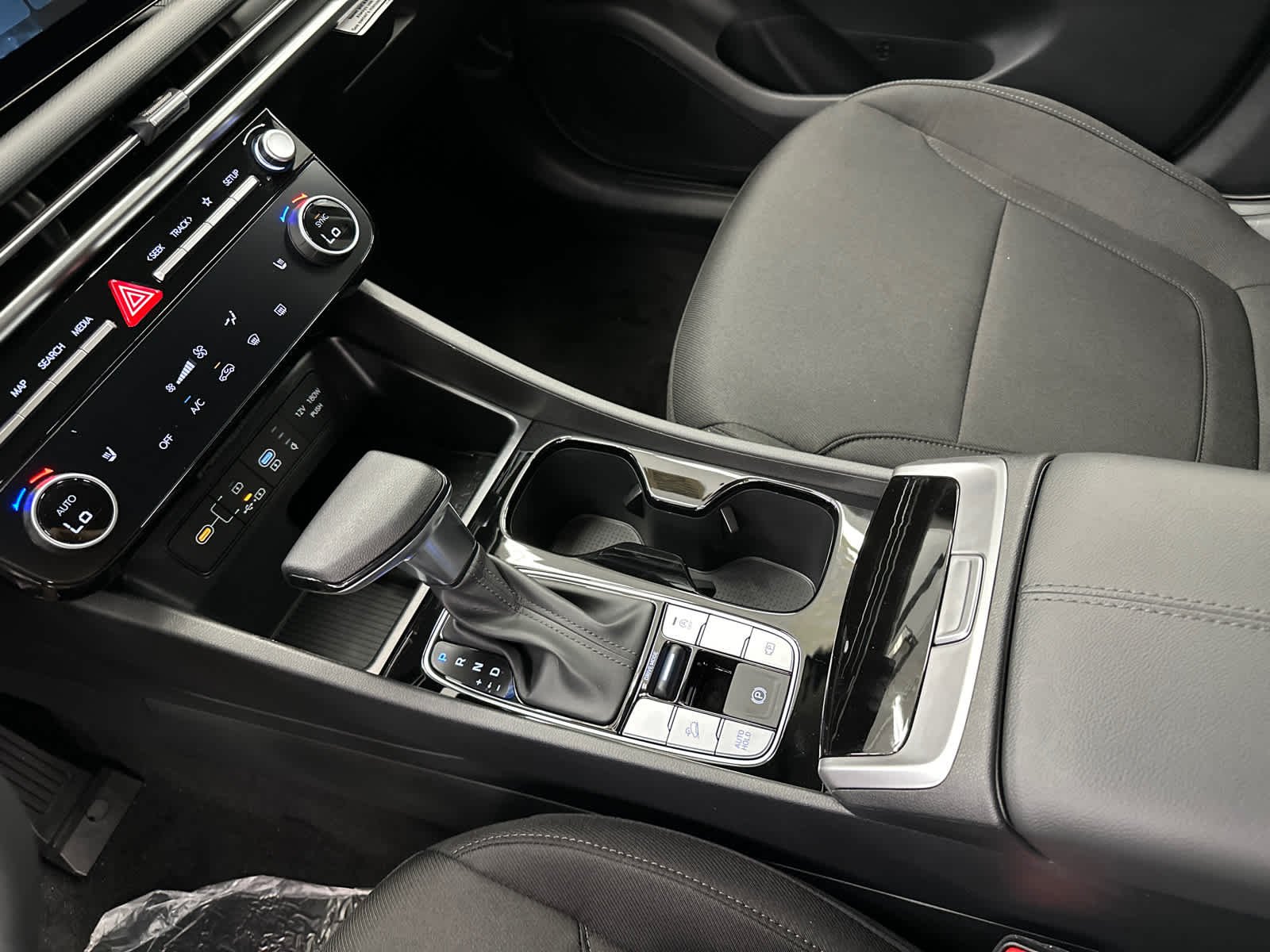 2025 Hyundai Tucson SEL - Photo 26