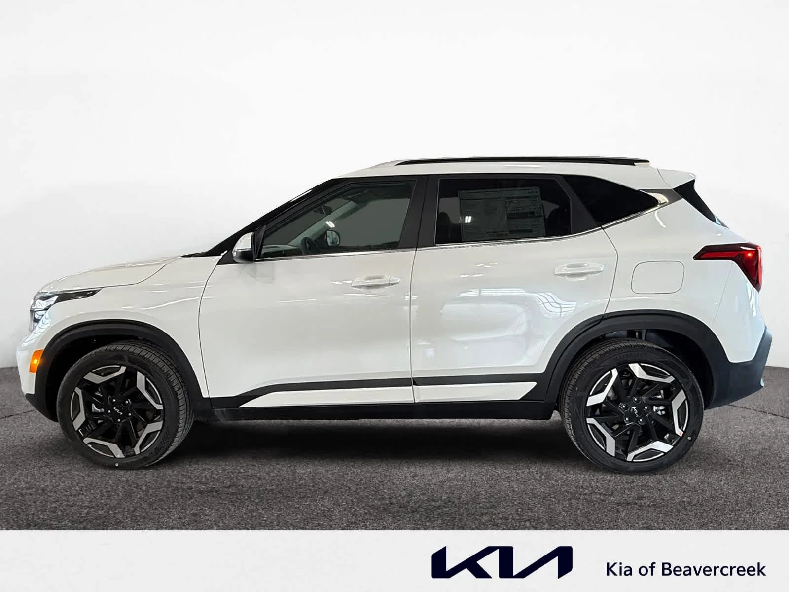 New 2026 Snow White Pearl Kia SX image 2