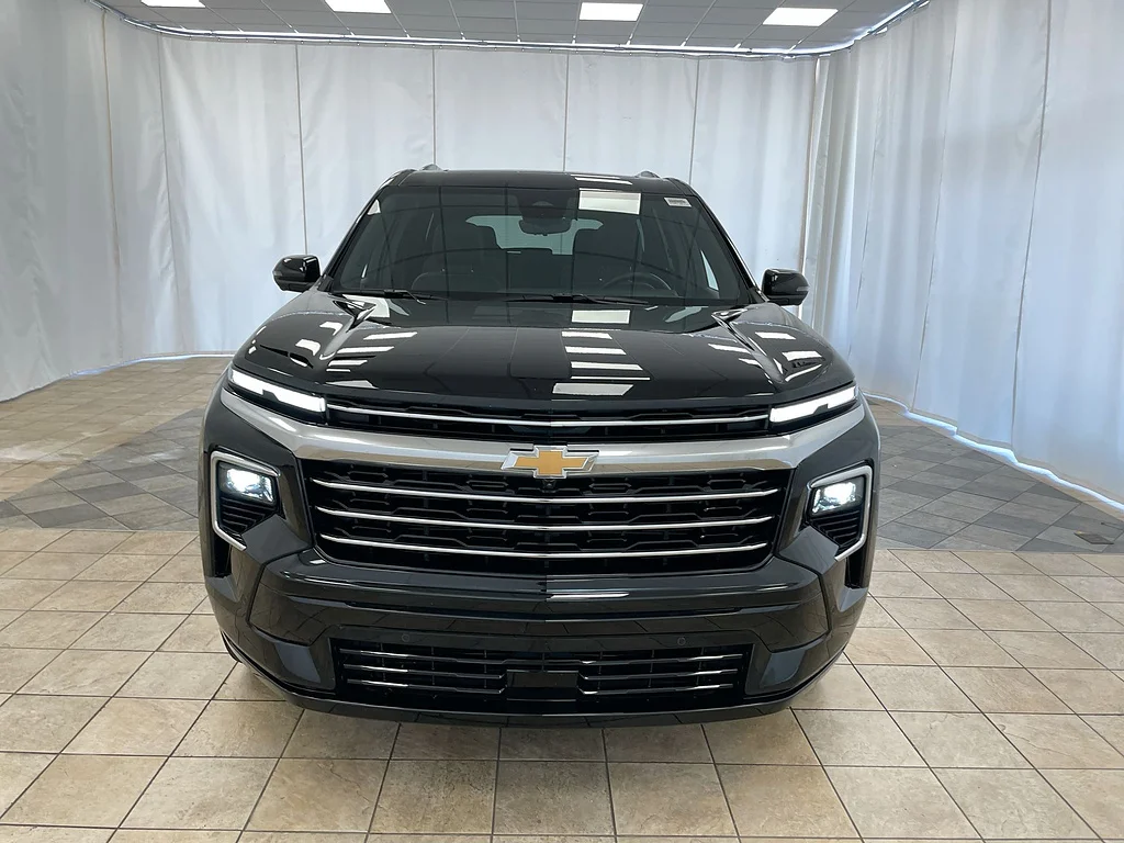 Used 2026 Mosaic Black Metallic Chevrolet High Country image 32