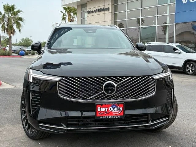 New 2026 Onyx Black Volvo Ultra image 2