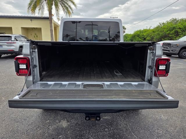 Used 2021 Billet Silver Metallic Clearcoat Jeep Rubicon image 9
