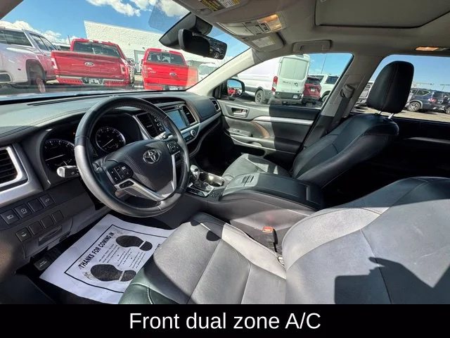 Used 2017 Gray Toyota XLE image 13