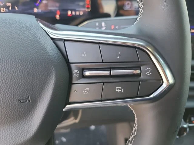 New 2026 Summit White Chevrolet LT - Extended Range image 26