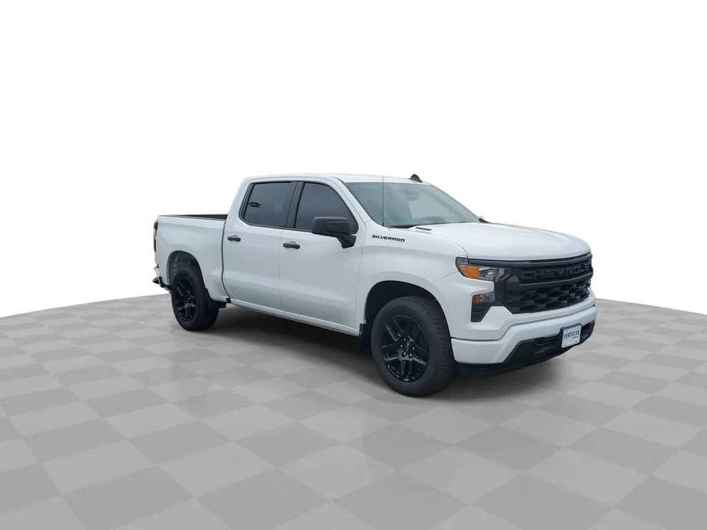 New 2026 Summit White Chevrolet Custom image 2