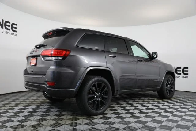 Used 2020 Gray Jeep Altitude image 24