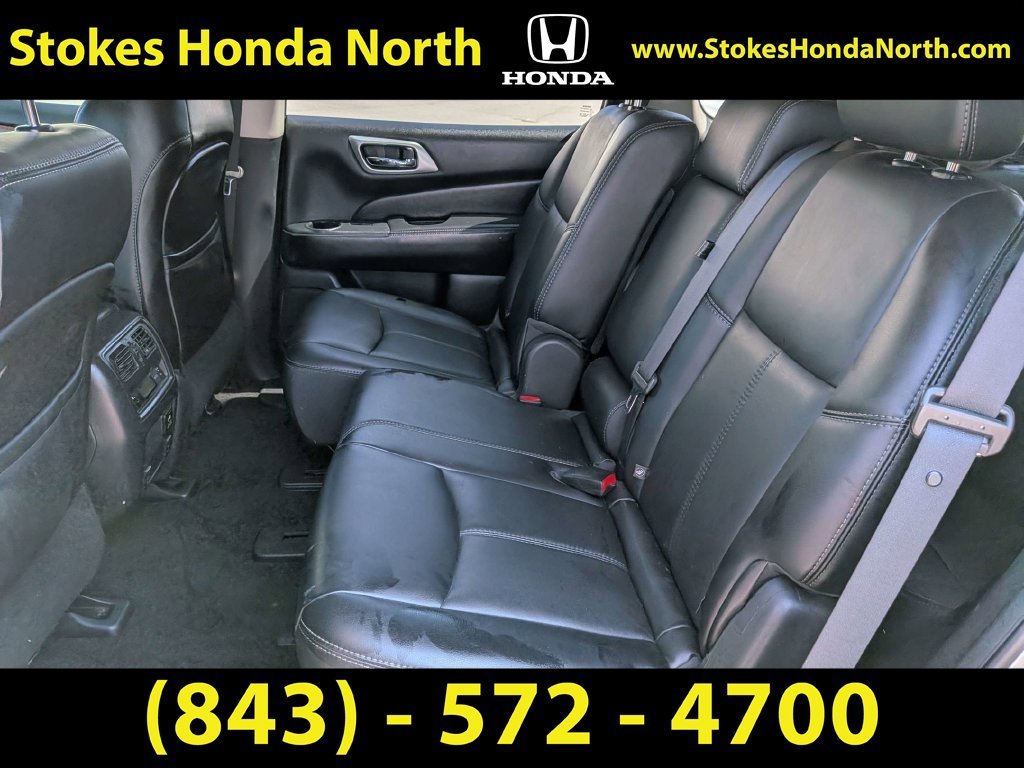 Used 2015 Silver Nissan SL image 20